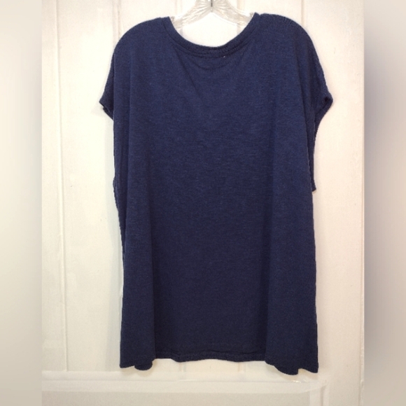 Jessica Simpson Women's Navy Blue Top Size (XXL) - Picture 2 of 9